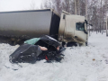 Водитель Mazda 6 погиб в ДТП с большегрузом на трассе Тюмень-Омск в Голышмановском районе