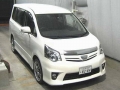 Куплен на аукционе в Японии под заказ: Toyota Noah (Тойота Ной), 2011 год 