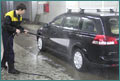 ГИБДД призывает тюменских водителей помыть свои авто