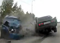 На улице Домостроителей столкнулись 4 автомобиля