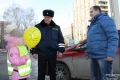 Дошкольники и сотрудники ГИБДД напомнили водителям о необходимости снижать скорость и быть внимательнее на дорогах в период межсезонья
