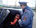 Каждое утро ГИБДД дежурит около 10 детсадов и проверяет детские автокресла