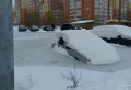 Автомобили в Заречном вмёрзли в лёд из-за порыва трубы
