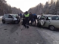 Трое погибших в ДТП между Киа Пиканто и ВАЗ на дороге Тюмень-ХМАО 