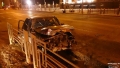 Daewoo Nexia и Mercedes столкнулись ночью у ЗАГСа. Пассажира выбросило из салона автомобиля.
