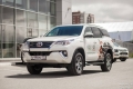 Тюменскому лыжнику Денису Спицову подарили новый внедорожник Toyota Fortuner