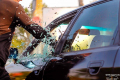 После ссоры муж разбил жене на автомобиле стекла и фары