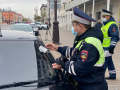 Водитель тонированного «Мерседеса» пытался сбежать от инспекторов ДПС