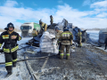 Водитель сгорел вместе с грузовиком после столкновения двух фур на трассе «Иртыш»