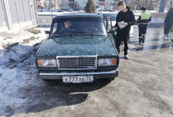 19-летний тоболяк приехал на экзамен в ГИБДД с подложным госномером «Х777ХЕ72»