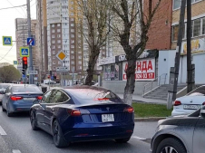 Tesla Model S Y332HO72