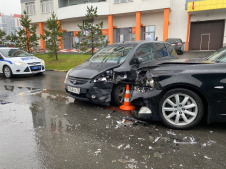 Девочка полутора лет пострадала в ДТП "Хонды" и "Лексуса" на ул. Федюнинского 