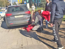 Сбили маму и детей на перекрёстке Холодильной и Малыгина 