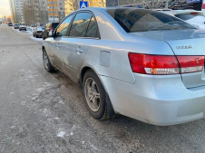 Hyundai сбил девочку во дворе на ул. Широтной 