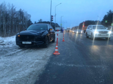 Mazda CX-5 насмерть сбила женщину на пересечении окружной дороги и ул. Теплотехников 