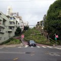  Крутой спуск змейкой по Lombard street.