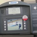 Во время заправки на АЗС прямо на колонке можно смотреть трансляцию хоккейного матча: