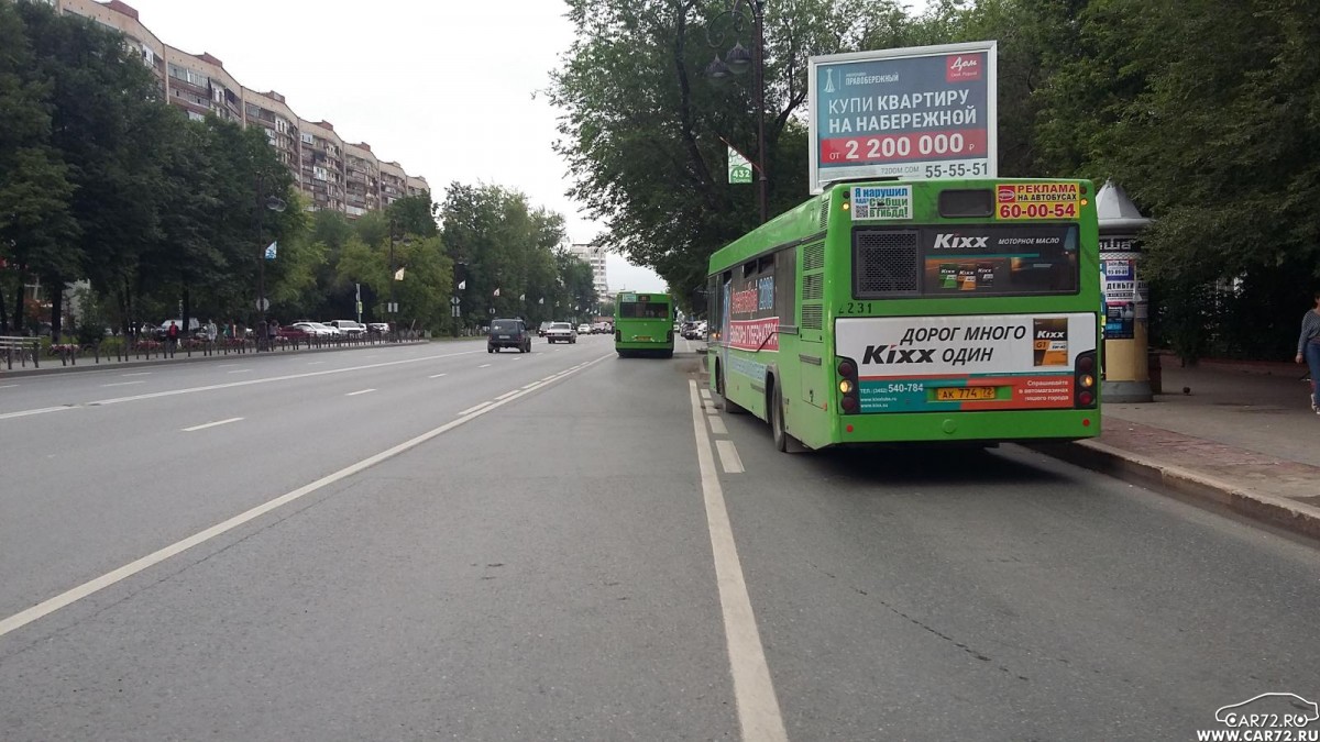 88 автобус тюмень. Реклама на маршрутках Тюмень. Автобус 107. Так автобус.