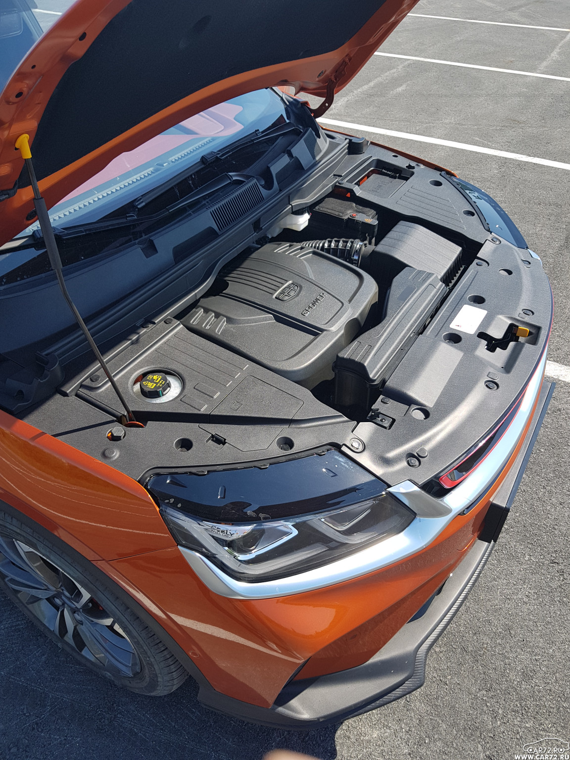 подкапотное пространство geely coolray