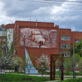 Сквер имени писателя Владислава Крапивина открыли в Тюмени.