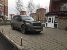 Infiniti QX56 H005EY177