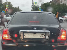 Hyundai  C325HP72